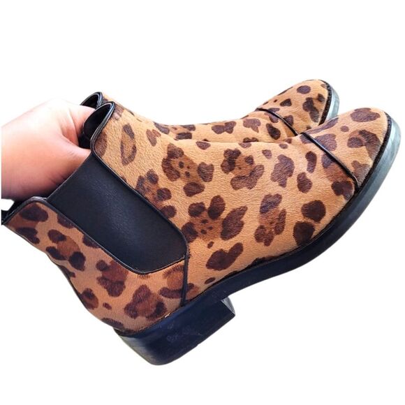 Cole Haan Women's Calf Hair Leopard Print Ankle Chelsea Boots Size 8.5 - Picture 1 of 7